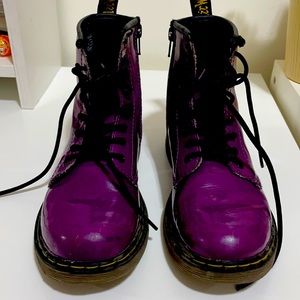 Dr.Martens girl boots size 3us /34 eu